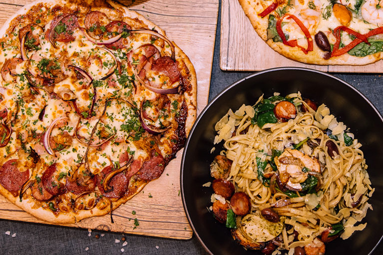 hr-pizza-pasta-767x511 hr-pizza-pasta-767x511